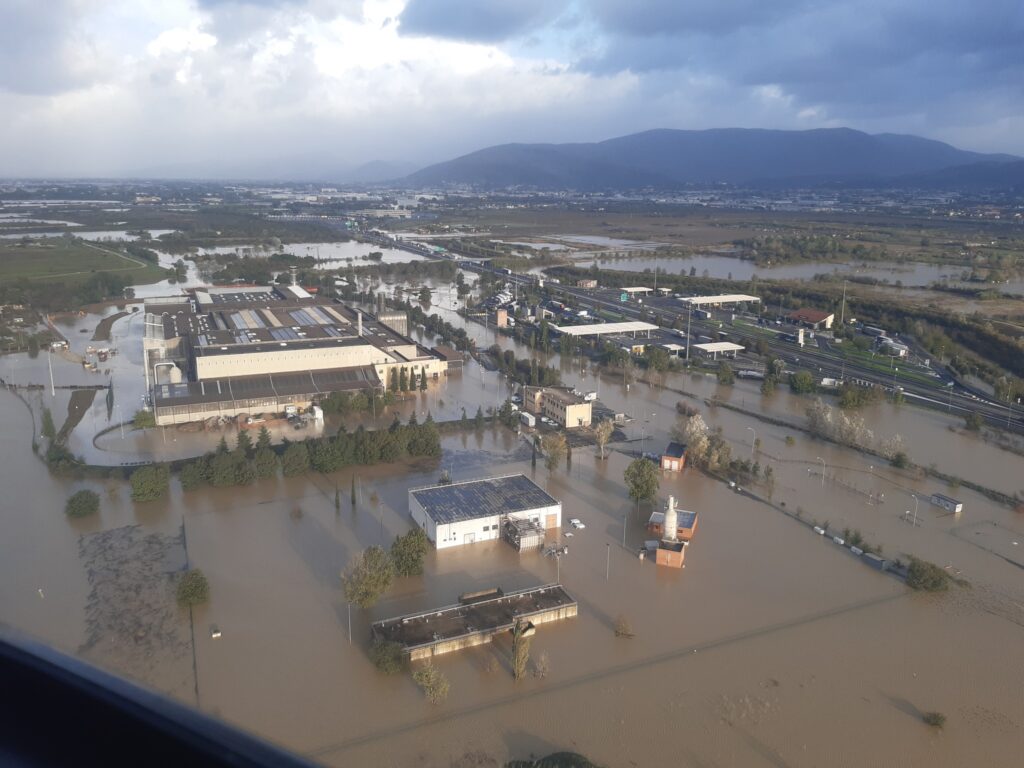 Alluvione in Toscana, appello di Giani: “Compilate richiesta danni”